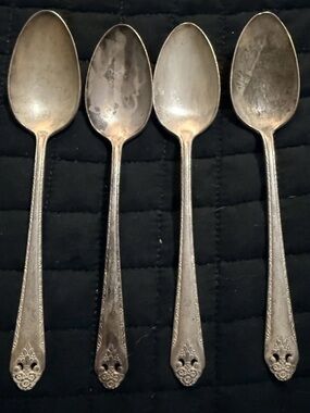 Vtg Holmes & Edwards LOVELY LADY Teaspoons Lot of 4 Silverplate Inlaid IS 1937